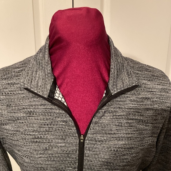 Nike Dri Fit Grey Zip Jacket - Picture 3 of 8